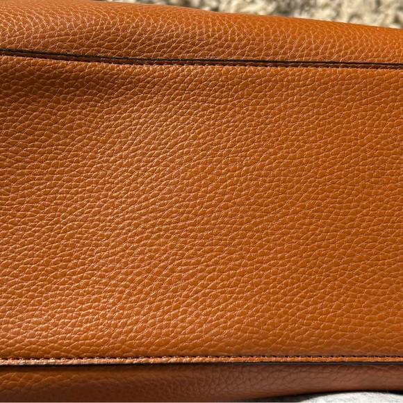 Purse - Picture 2 of 4